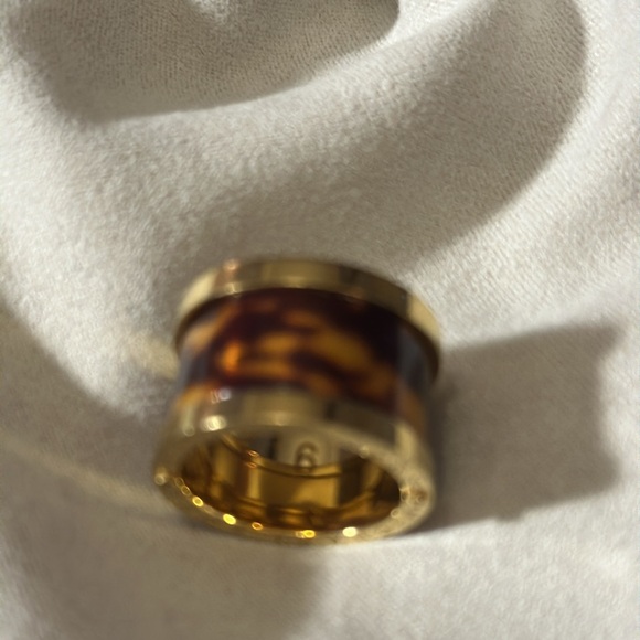 Michael Kors Ring. Size 6. Tortoise and gold - Picture 3 of 4